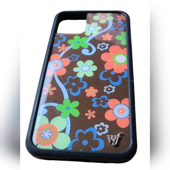 NIB | WILDFLOWER LIMITED EDITION IPHONE CASSES |"STAY WILD, FLOWER CHILD" - Picture 6 of 11